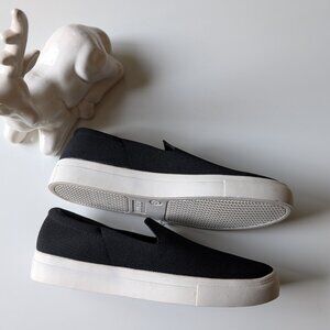 Slip On! Navy Stretchy Sneakers